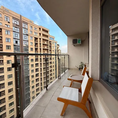 стильная с большой террасой 36 жемчужина Apartmán Oděsa